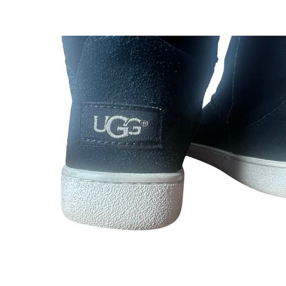 UGG Mika Black Pull on Suede Bootie Rubber Sole Women's 6 - Picture 5 of 14